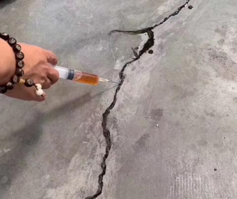 淄川混凝土裂缝修补技术详解​